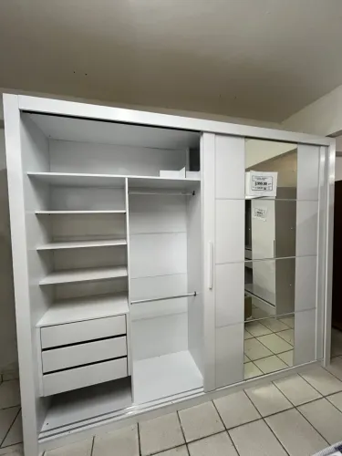 Guarda-roupa