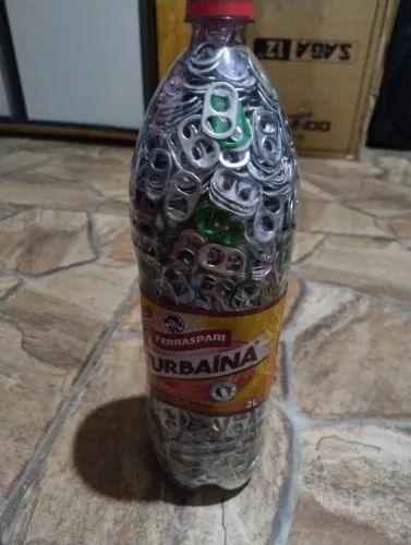 Coleção de lacres de latinha .