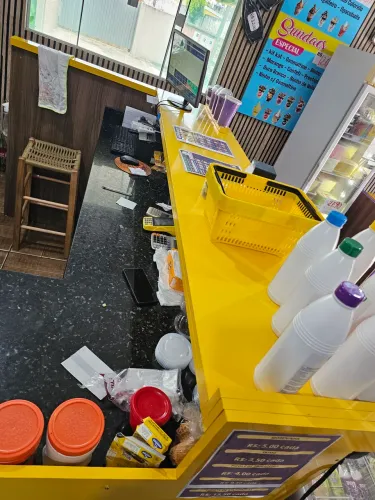 Móveis para sorveteira ou lanchonete 