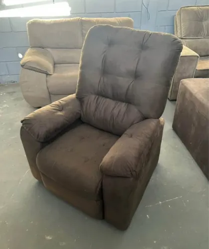 Poltrona Retrátil e Reclinável NOVA ( Direto da Fábrica )