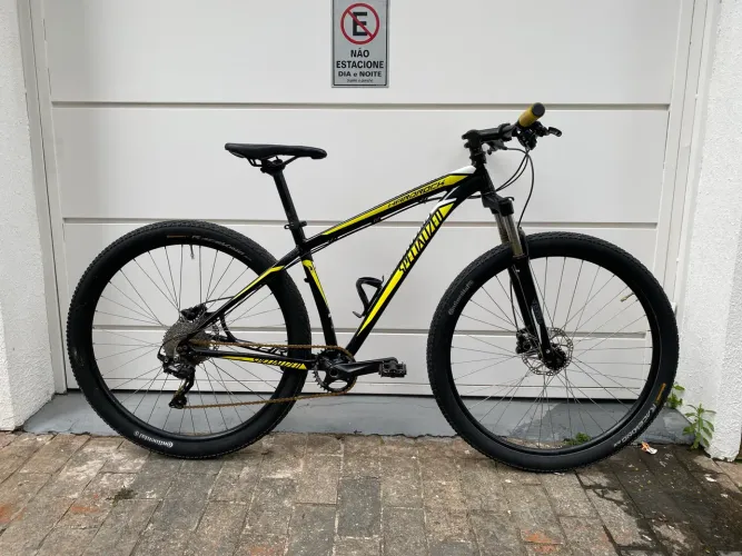 Bicicleta Specialized HardRock tamanho M