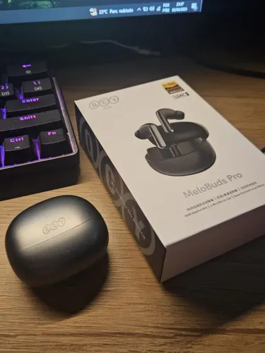 Fone de Ouvido Bluetooth QCY Melobuds Pro - Novo e Lacrado
