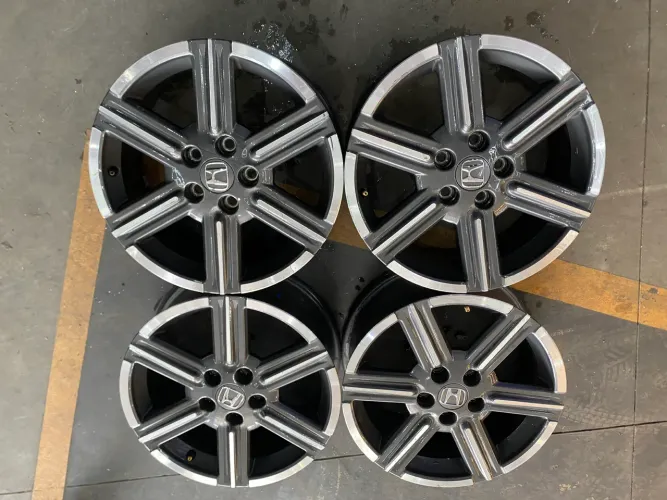 Rodas aro 17 5/114 Honda civic e hrv originais 