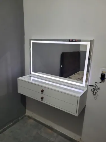 Penteadeira 1m 2gav com espelho em LED