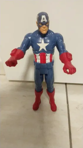 Boneco super herói capitão América da marca Marvel