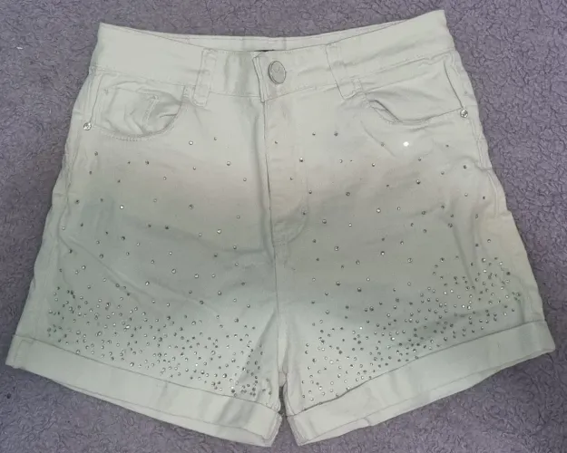 Shorts Jeans Branco com Pedrarias nº 42