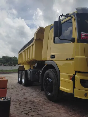 Vendo MB ATEGO capa de revista