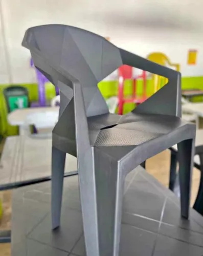 Cadeira de luxo Diamond 182kg