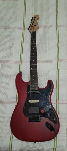 Guitarra personalizada com upgrade