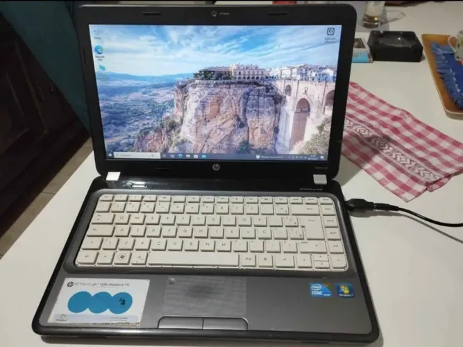 Notebook Hp pavilion G4, core i3, BATERIA VICIADA E NÃO SAI SOM