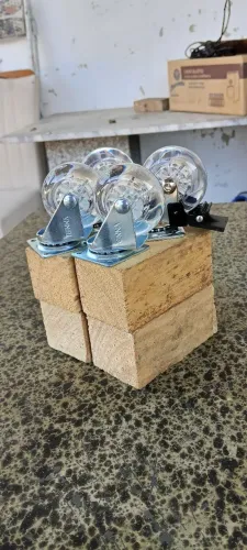 Base com rodinhas para móveis montagem 