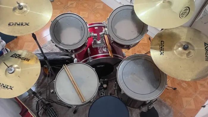 Bateria Turbo Tambores e Ferragens