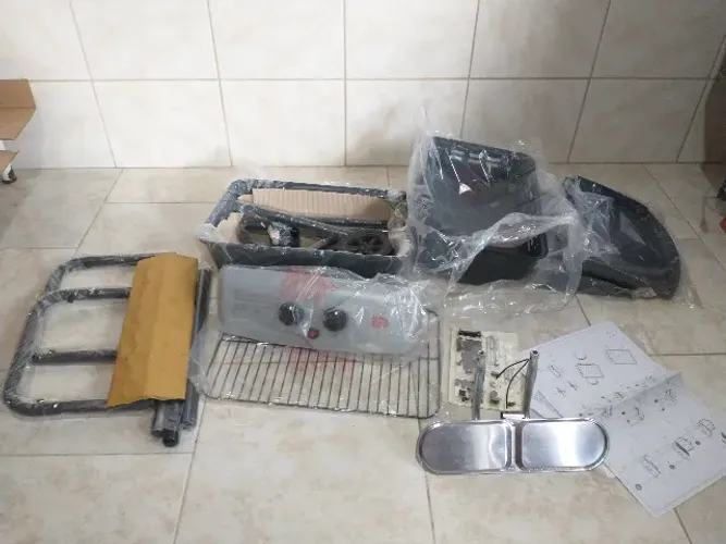 Churrasqueira à gás Masterchef MC21S semi nova