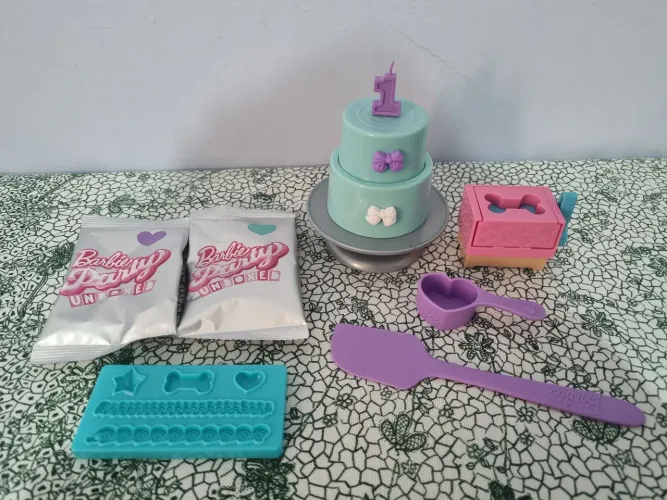 Massinha de Bolo e Acessórios Barbie Party Unboxed Festa de Pets Puppy Mattel