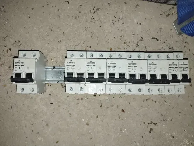 Conjunto de Disjuntores Soprano