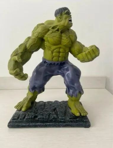 Estátua resina Hulk - Colecionador