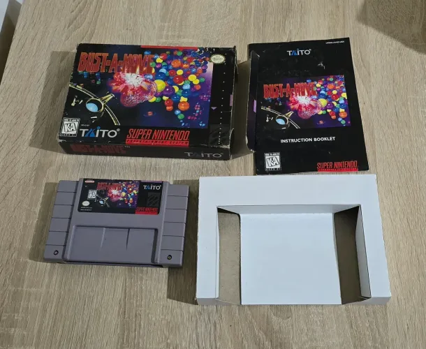 Bust-A-Move Super Nintendo com caixa e manual 