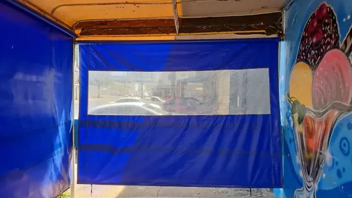 Toldo Retrátil com Transparência Semi Novo