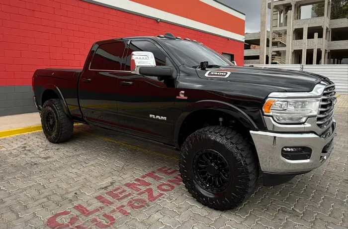 Ram 3500 Limited Longhorn 6.7 TB CD Diesel 2023