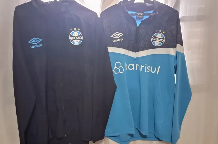 Dois lindos Casacos do  Grêmio 