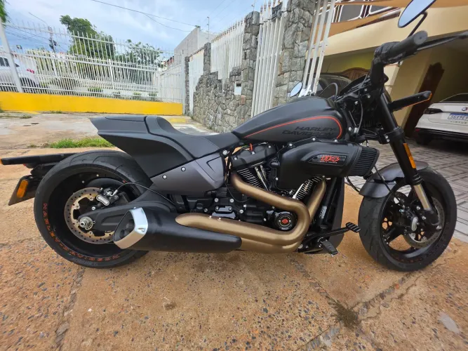 FXDR BAIXA QUILOMETRAGEM 