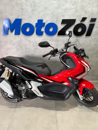 HONDA ADV VERMELHO 2023
