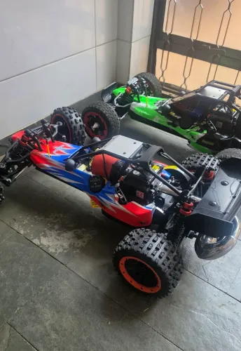 Automodelo Baja 5b 29cc novo sem uso