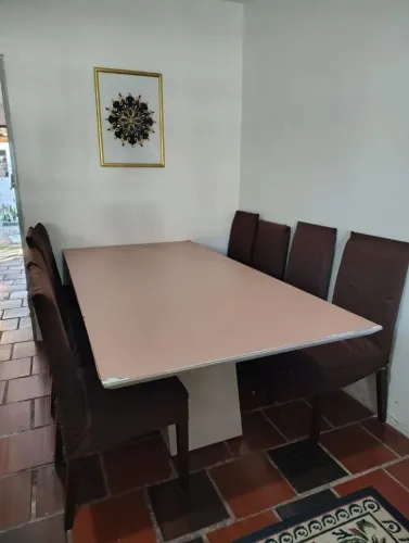 Mesa de Madeira maciça Laqueada