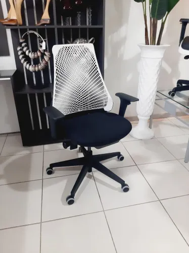 Cadeira de Escritório Ergonômica