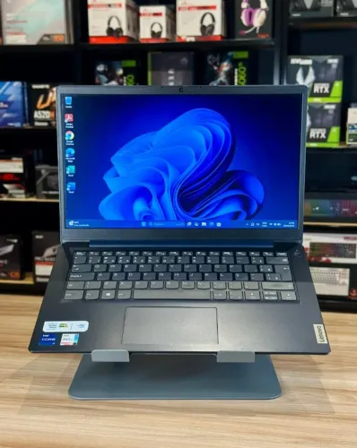 (LOJA FÍSICA) Notebook Lenovo ideapad i7 1255U 16GB de ram / SSD 512gb - Seminovo