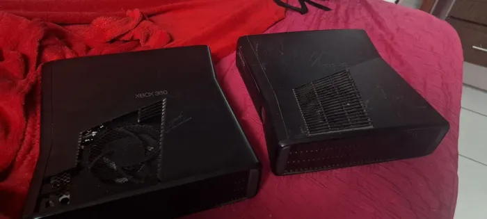 2 XBOX 360 COM DEFEITO COM HD DE 500