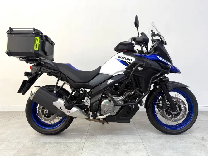 SUZUKI V S