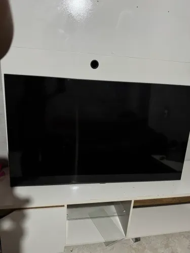 Tv Samsung com defeito para retirada de peça