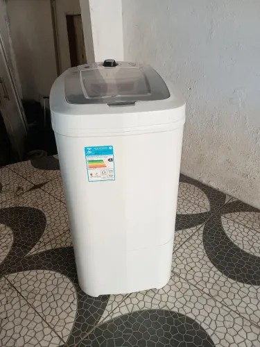 Vende-se tanquinho bom uso .