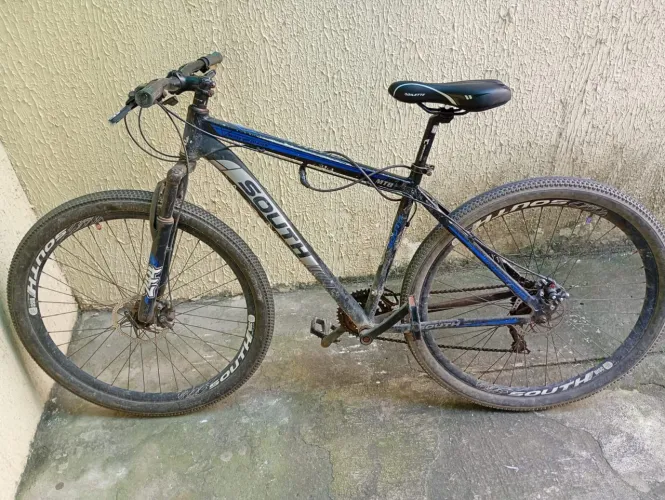 Vendo essa bicicleta,usada em bom estado 500 reais preço negociável
