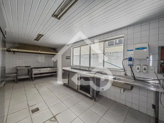 Salão Comercial com Cozinha Industrial no Centro de São Bernardo do Campo - Locação de 211