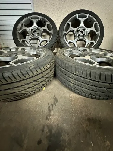 Roda aro 17 Punto Tjet