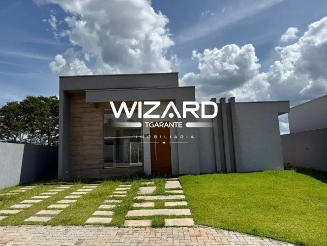 Casa Térrea Moderna em Atibaia com 3 Suítes em Condomínio Fechado