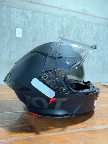 Capacete KYT r2r preto 58