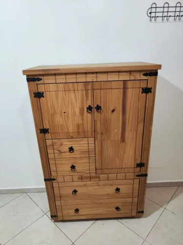 Armário rústico pequeno madeira