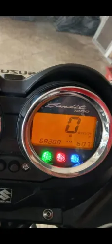 Moto suzuki 1200s