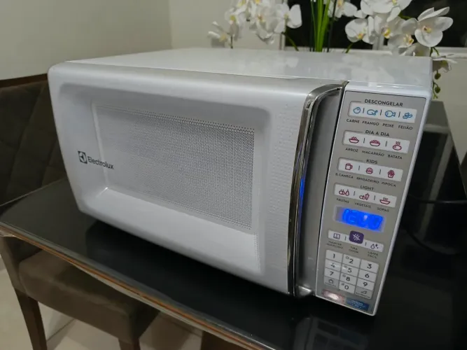 Micro-ondas Eletrolux 34 litros á venda!