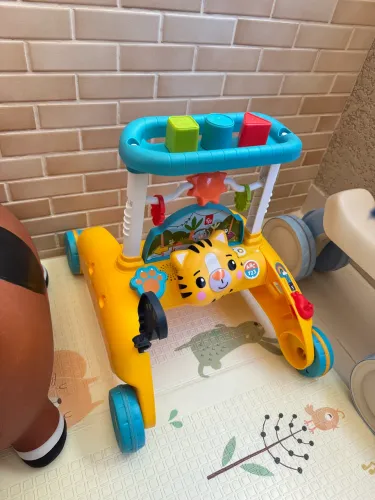 Andador fisher price