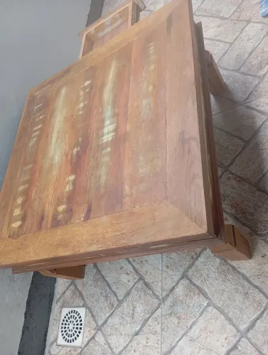 Vendo essa linda mesa de centro em madeira 