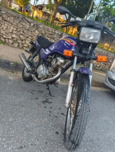 Vende se cg titan 98