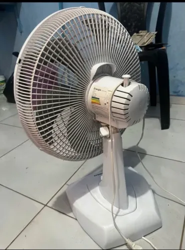 Ventilador com defeito R$70 preço fixo tem nota fiscal menos de um ano de uso