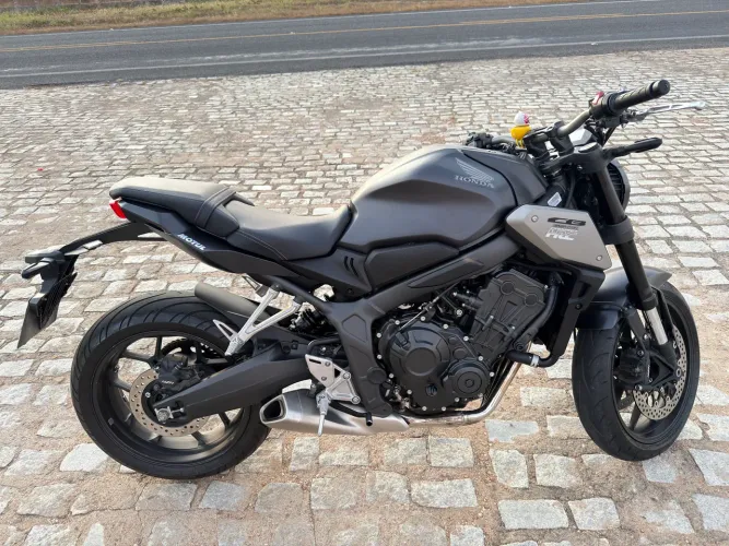 CB 650R 2024 Semizero, mais extra do Ceará.