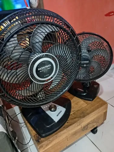 Ventilador dois por 230reais