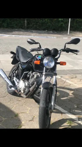 Moto zera, só trocar o óleo e colocar gasolina