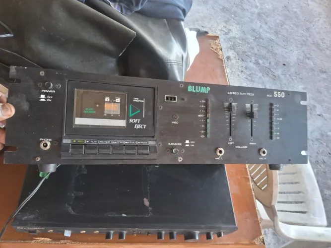 Amplificador profissional de som